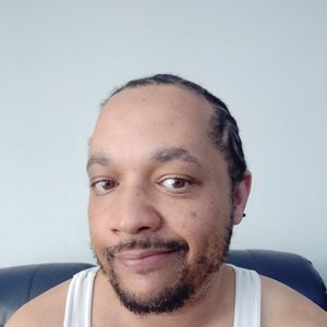 Meet your Posher, Derrick